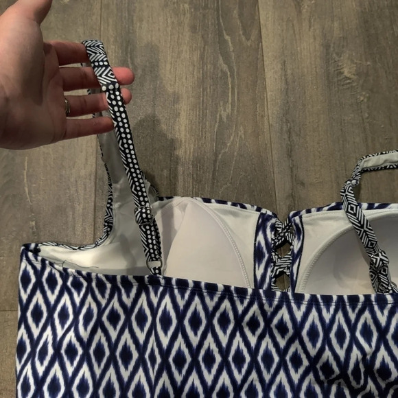 ⭐HP⭐*NWOT* Coastal Blue Control One Piece Swimsuit - Picture 7 of 7